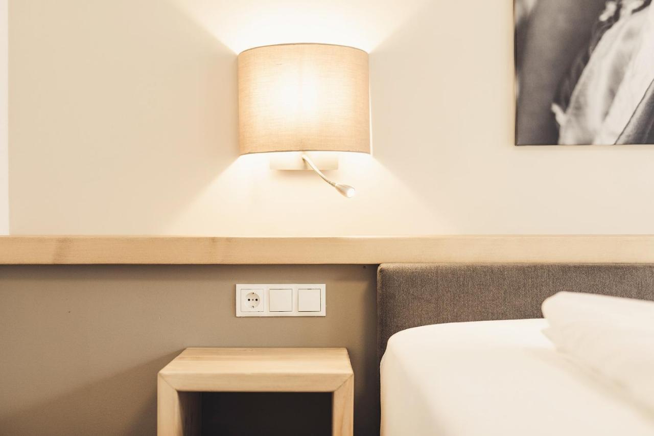 אומהאוזן Hotel Johanna Mitten Im Oetztal מראה חיצוני תמונה
