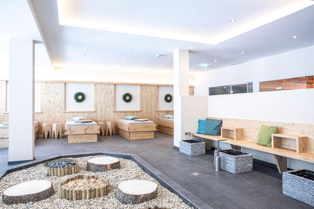 אומהאוזן Hotel Johanna Mitten Im Oetztal מראה חיצוני תמונה